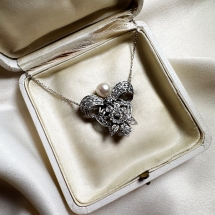 Diamentowy naszyjnik z perłą